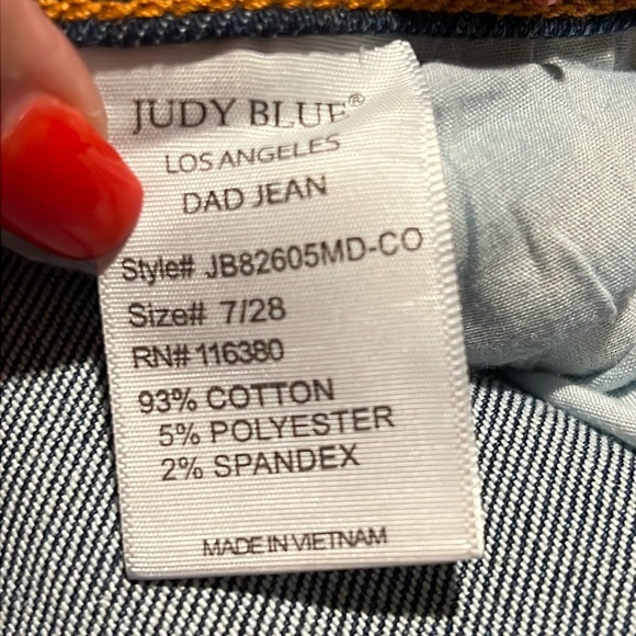 Judy Blue Mid-Rise Straight Leg Distressed Dad Jean, size 28 - Picture 15 of 16